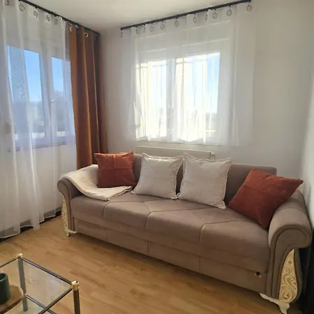 Apartment Calme Vittel, Proche Des Thermes *